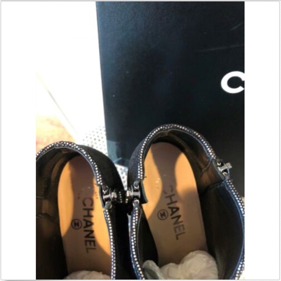 CHANEL Leather Stingray Effect Iridescent SZ 36.5 - Picture 3 of 8